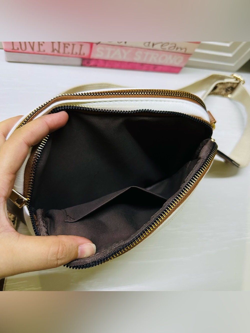 Women's White and Brown Crossbody Bag with Floral Jacquard Strap - Picture 5 of 10